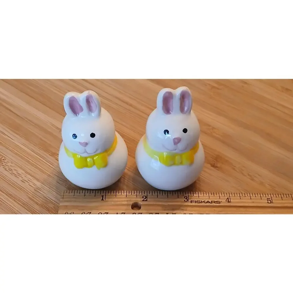 Spring Easter Bunny Salt and Pepper set